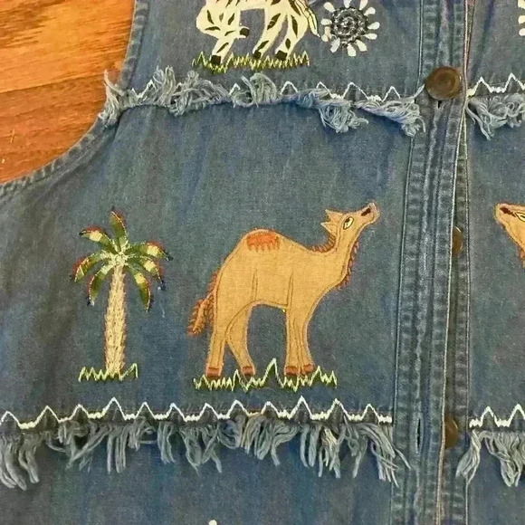 Vintage 90's Y2K Denim Vest Embroidered Safari Animals Size XL Made in India - Picture 4 of 10